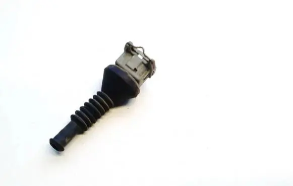 Volkswagen PASSAT B5 Sensor 443906232
