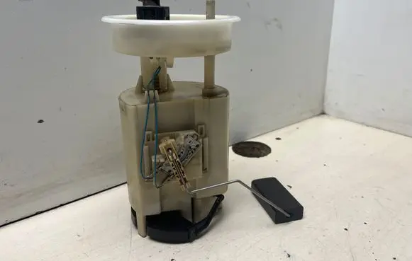 Seat Ibiza II (6k) In-tank fuel pump 22080621 6N0919183B