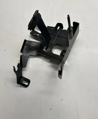 Mercedes-Benz E W211 Battery bracket 2115454440