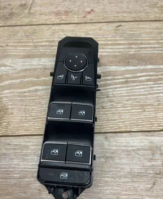 Volvo S90, V90 Rear seatbelt buckle 20230222