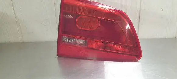 Volkswagen Touran II Tailgate rear/tail lights 1T0945093 2T20104690X 150123