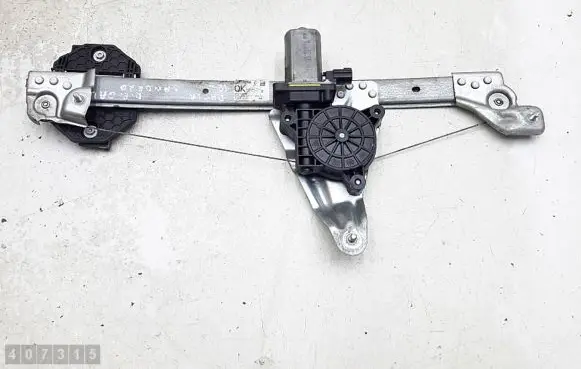 Renault Sandero I Rear door window regulator with motor 827206057R