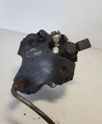 BMW 5 E60 E61 Fuel injection high pressure pump 0445010073