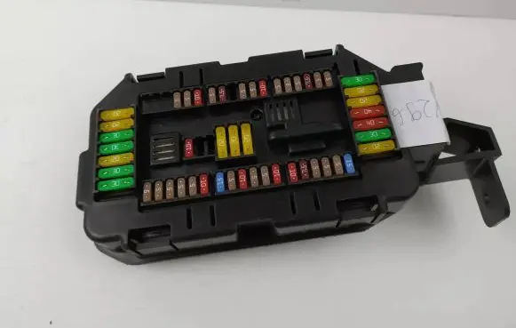 BMW X5 F15 Fuse module 6819653 19326000004