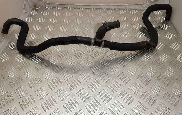 Audi A8 S8 D4 4H Engine coolant pipe/hose 4H2819674B