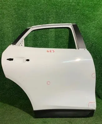 KIA Xceed Rear door