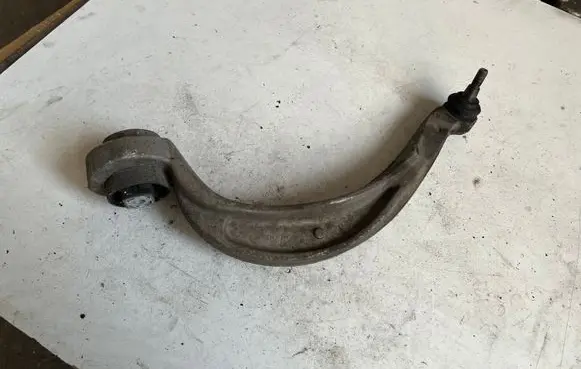 Audi A4 S4 B8 8K Front lower control arm/wishbone 8K0407696C