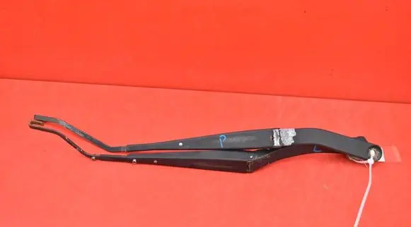 Subaru Legacy Front wiper blade arm