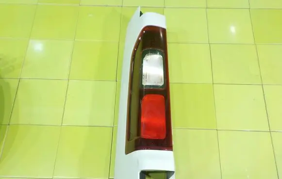 Renault Trafic III (X82) Rear/tail lights 18AB20