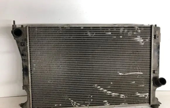 Toyota Corolla Verso E121 Coolant radiator 422133