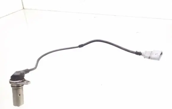 Skoda Fabia Mk1 (6Y) Crankshaft position sensor 038907319A