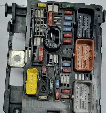 Peugeot Partner BSM Control unit 9664706280 BSMR0500 R05