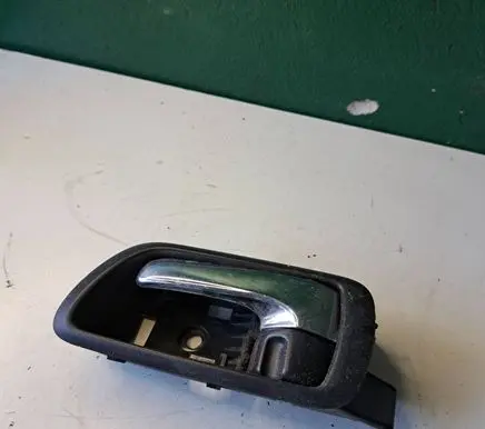 Toyota Corolla Verso AR10 Front door interior handle