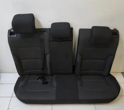 Volkswagen Golf VII Rear seat 