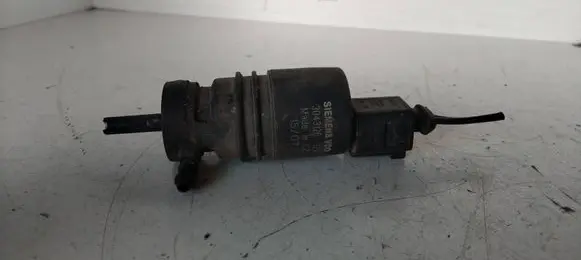 Honda Accord Windscreen/windshield washer pump 3043126