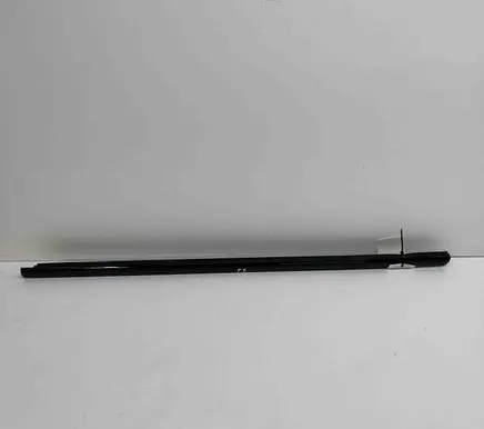 BMW 2 F44 Front door glass trim molding 7483126