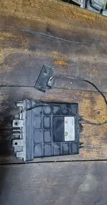 Volkswagen Transporter - Caravelle T4 Engine control unit/module 004906022M 00DF005051 DF00193