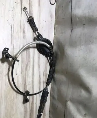 Gear shift cable linkage