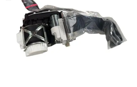 Mercedes-Benz GL X166 Front seatbelt A1668601300 A16686013009C94 1668601300