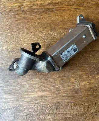 BMW 3 E90 E91 EGR valve cooler 7800653