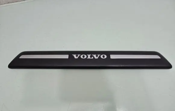 Volvo V40 Front sill trim cover 31265842