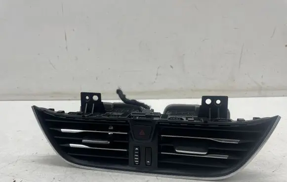 Ford Focus Dash center air vent grill JX7B19K617
