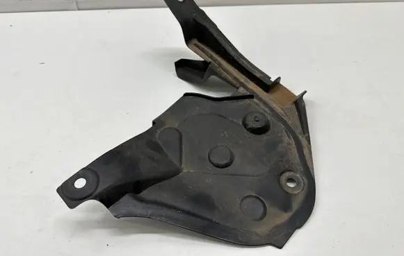 Ford Focus Other engine bay part JX7BA01628