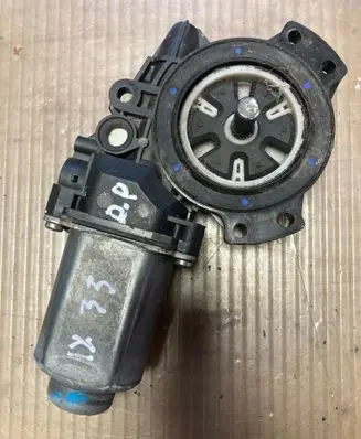 Rear door window regulator motor