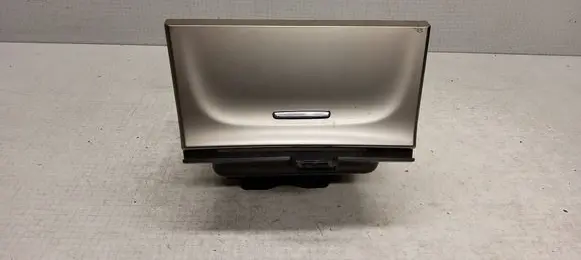 Jeep Grand Cherokee Glove box B47078 132195