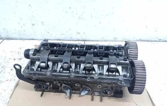 Volkswagen Golf V Engine head 03G103373A