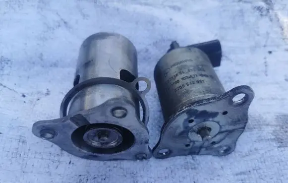 Renault Scenic I EGR valve 700107471
