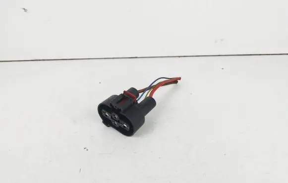 Volkswagen Caddy Cooling fan wiring 1K0906234