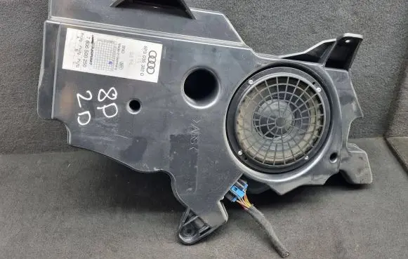 Audi A3 S3 8P Subwoofer speaker 8P3035382D 8P3035382E 8P3035382B