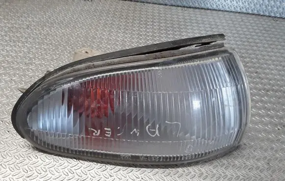 Mitsubishi Lancer Front indicator light