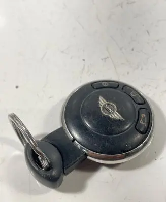 Mini One - Cooper R57 Ignition key/card 