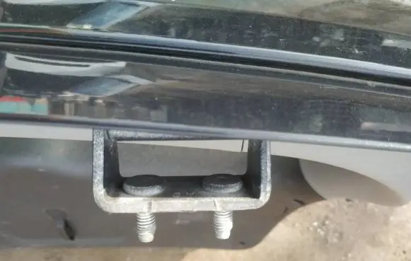 Hyundai Santa Fe Tailgate/trunk/boot hinge