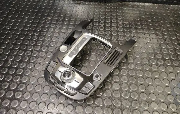 Audi Q5 SQ5 Center console 8T0919611C