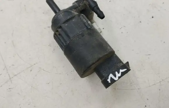 Renault Laguna I Windscreen/windshield washer pump 7700821782