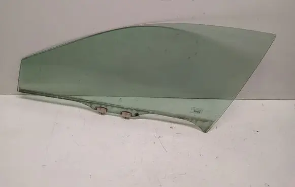 Honda Accord Front door window glass four-door