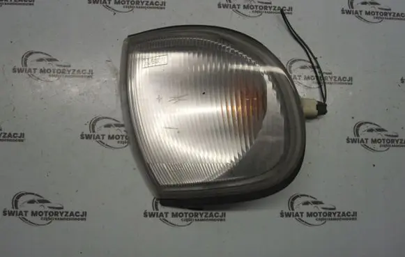 Nissan Serena Front indicator light 261307C000