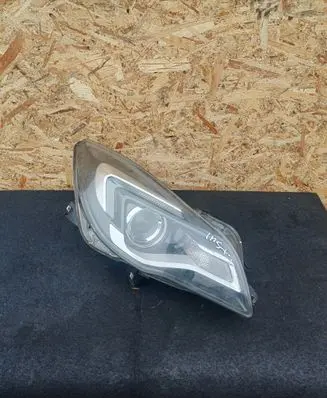 Opel Insignia A Headlight/headlamp 13409909