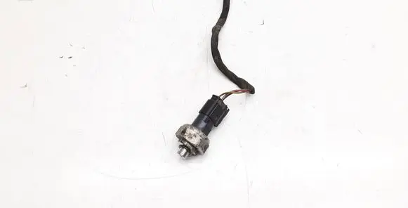 Mercedes-Benz E W212 Air conditioning (A/C) pressure sensor 2110000283