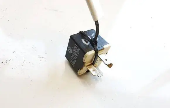 Ford Galaxy Other relay 141951253B