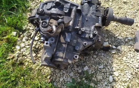 Volkswagen PASSAT B6 Manual 7 speed gearbox 