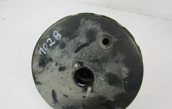 Volkswagen Golf IV Brake booster 