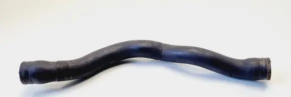 Volkswagen PASSAT B6 Engine coolant pipe/hose
