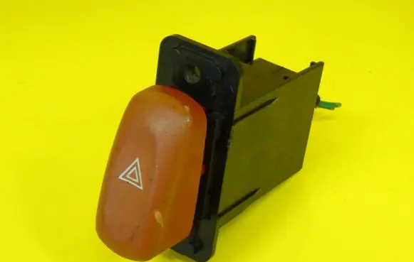 Opel Agila A Hazard light switch