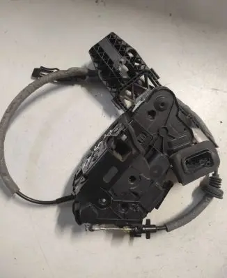 Volkswagen Polo V 6R Front door lock 5K1837015E