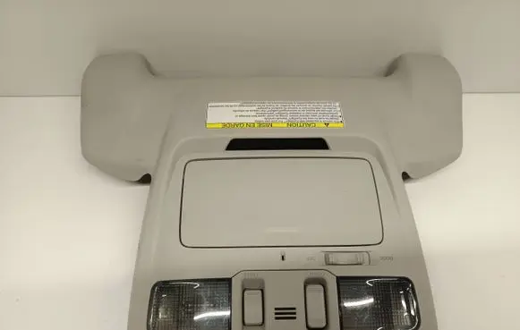 Subaru Outback (BS) Headlining lighting console trim 