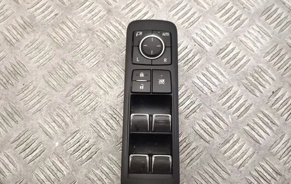 Lexus RX 450H Electric window control switch 8404048220